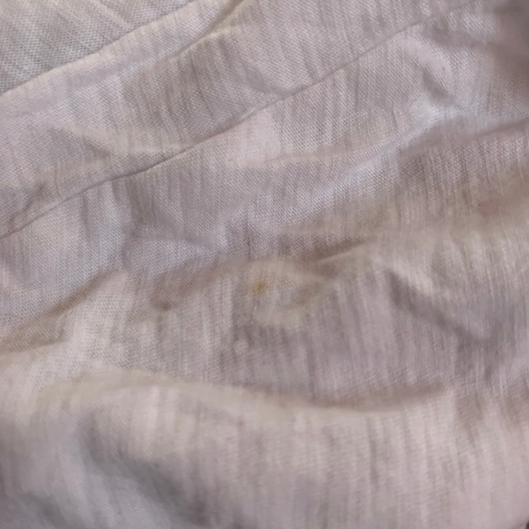 White tank top - Picture 2 of 3